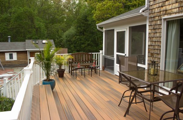 Decking Service in Saint Joseph